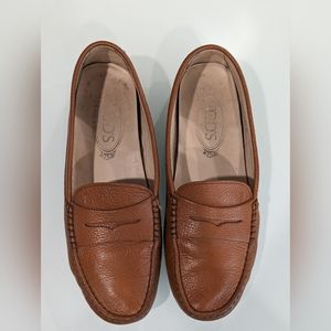 Women's Tods size 36.5 US 6.5 Burnt Orange